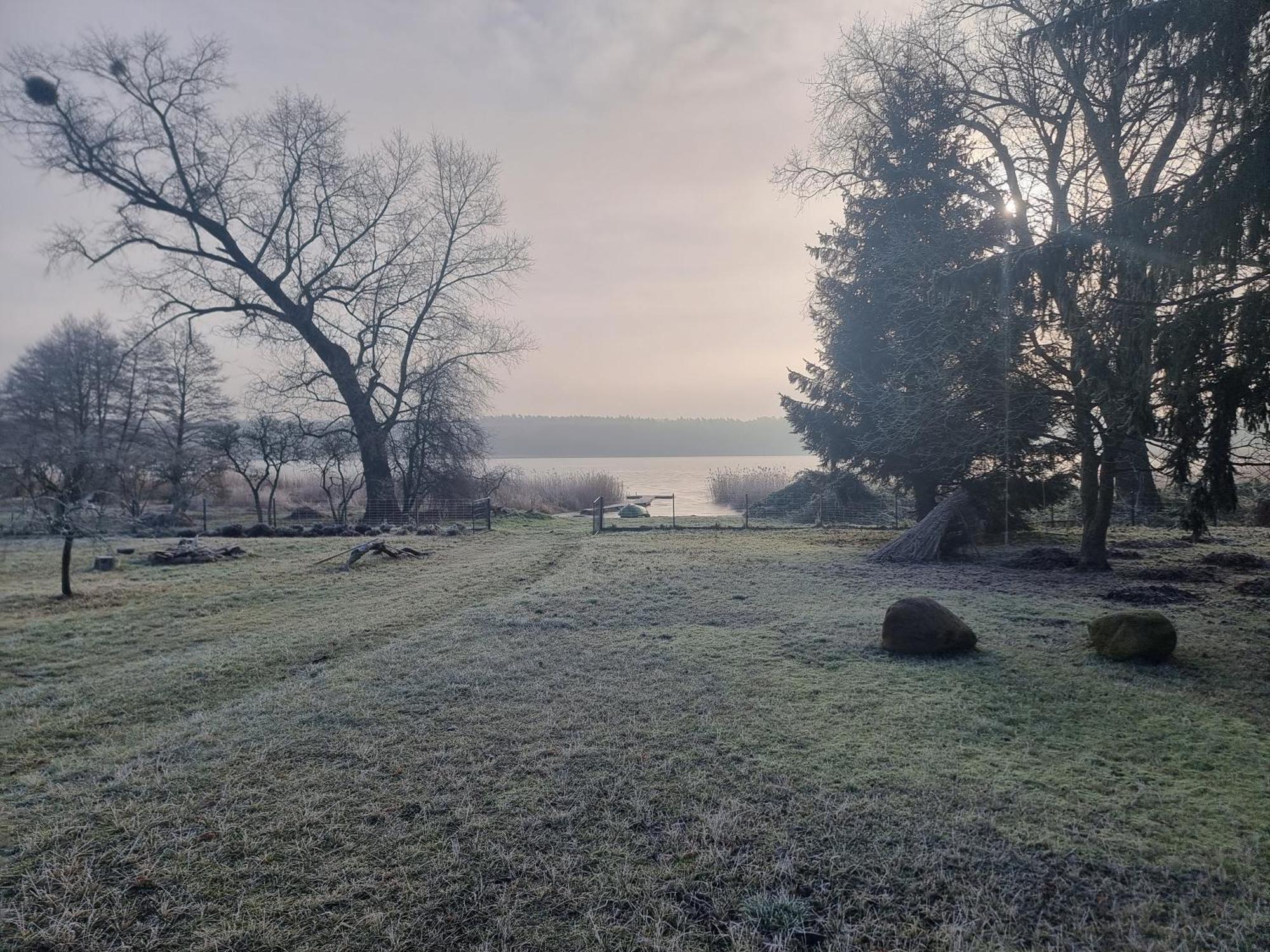 Dom Nad Jeziorem Holiday home Wolin